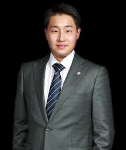 사건담당변호사 강현구